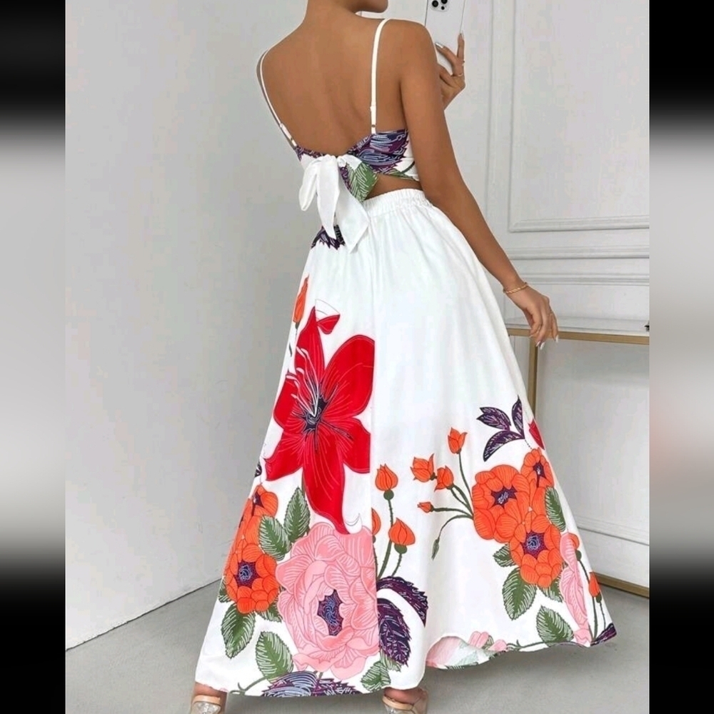 Women Floral PrintCrop Cami Top And Skirt Set, For Summer - Picture 5 of 5